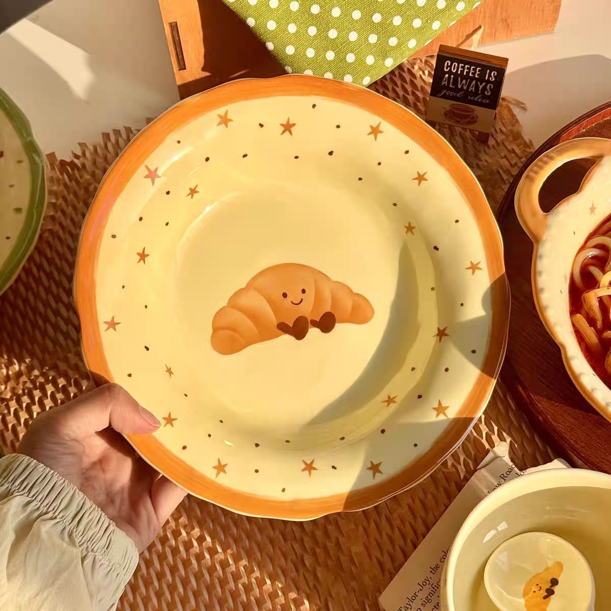 🥐 Sweet Croissant Ceramic Tableware Collection