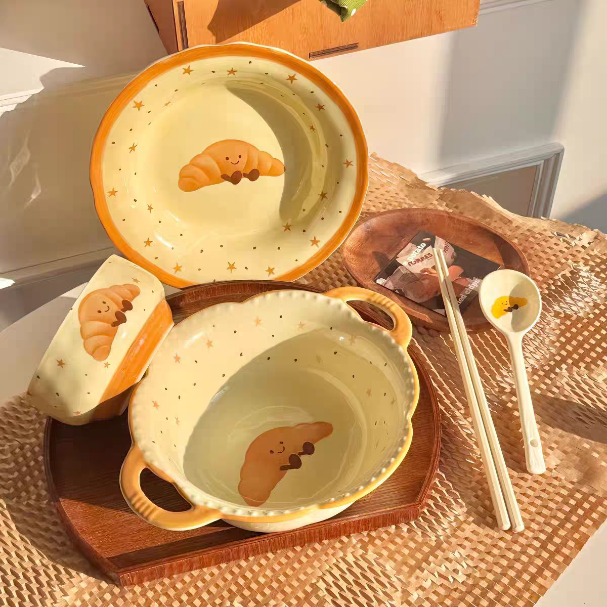 🥐 Sweet Croissant Ceramic Tableware Collection
