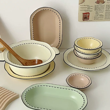 🖊️ Comic Stitch Rim Ceramic Tableware Set – Cream